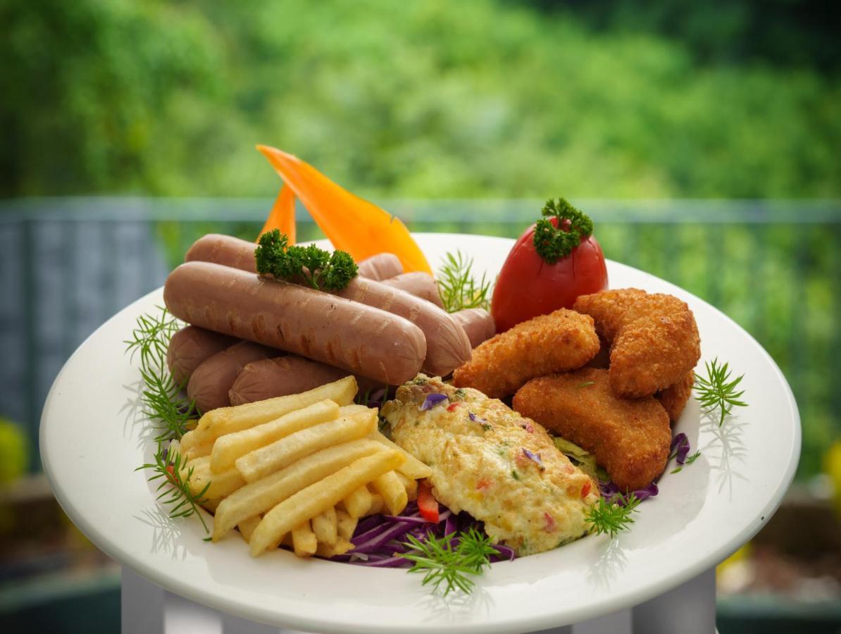 Eden Woods Resorts And Spa 무나르 외부 사진