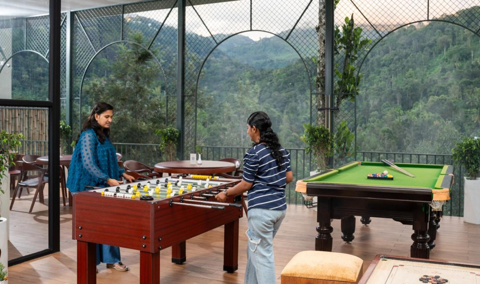 Eden Woods Resorts And Spa 무나르 외부 사진